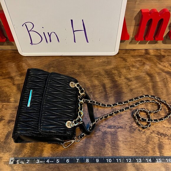 Womens Aldo handbag come with a chain strap - Picture 1 of 6